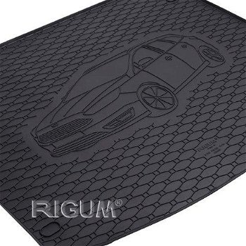 Gumová rohož kufra RIGUM - Ford FOCUS COMBI  2011-2018