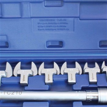 ProfiGaráž Momentový kľúč 1/2" 40-210Nm s vidlicovými adaptérmi A-TC210