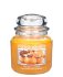 Village Candle Vonná sviečka v skle Pomaranč a škorica (Orange Cinnamon) 397 g