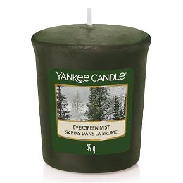 Yankee Candle Aromatická votívna sviečka Evergreen Mist 49 g