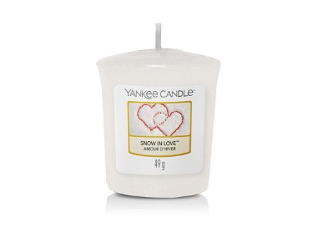 Yankee Candle Aromatická votívna sviečka Snow in Love 49 g