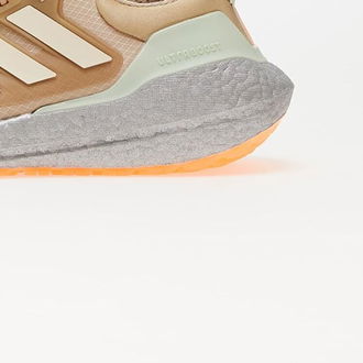 adidas UltraBOOST 22 COLD.RDY 2.0 W Magic Beige/ Ecru Tint/ Beam Orange 9