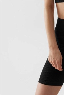 Dámske rýchloschnúce šortky na jogu z recyklovaného materiálu - čierne 8
