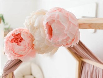 ELIS DESIGN Uzavretý kvet pivonky na zavesenie - na posteľ alebo stenu Farba: smotanová