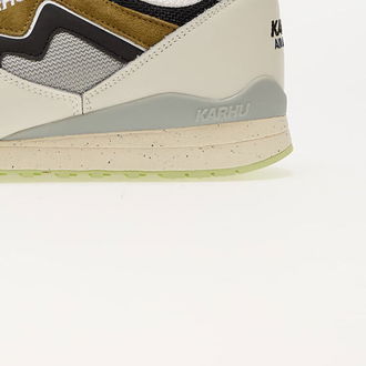 Karhu Synchron Classic Lily White/ Green Moss 9