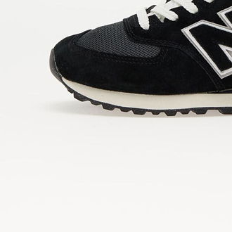 New Balance 574 Black 8