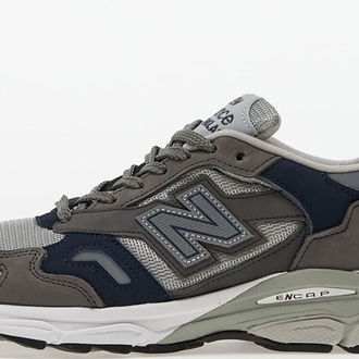 New Balance 920 Grey 5