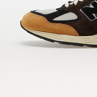 New Balance 990 V2 Black Tan 8