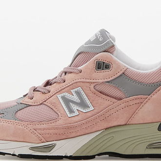 New Balance 991 Pink 5