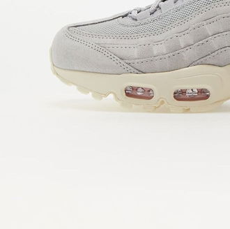 Nike Air Max 95 Grey Fog/ Pink Foam -Coconut Milk 8