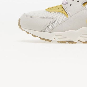 Nike Wmns Air Huarache Sail/ Doll-Wheat Grass-Light Bone 8