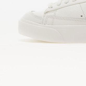 NIke Wmns Blazer Low Platform Sail/ Metallic Silver 8