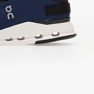 On M Cloudnova Navy/ White 9