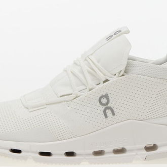 On W Cloudnova Undyed-White/ White 5