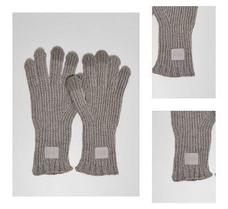 Smart gloves made of a knitted heather grey wool blend 3