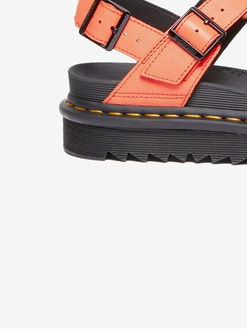 Oranžové dámske sandále na platforme Dr. Martens 8