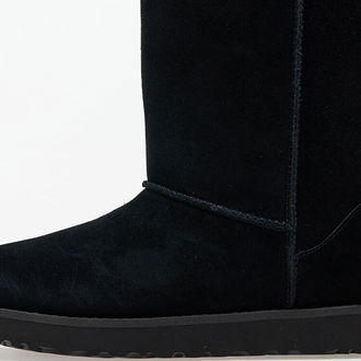 UGG W Classic Short Logo Zip Black 5