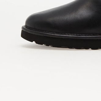 UGG W Classic Ultra Mini Black 8