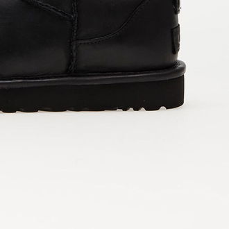 UGG W Classic Ultra Mini Black 9