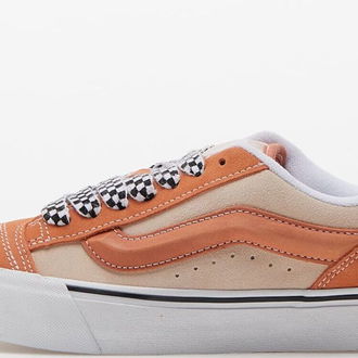 Vans Vault Knu Skool LX Suede Peach Dust 5