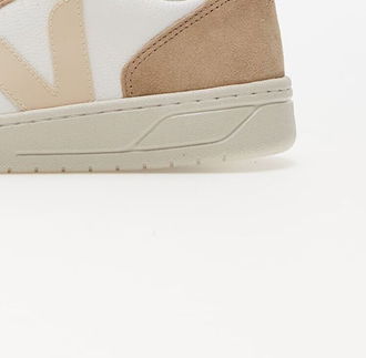 Veja V-10 Ch Leather W Extra-White/ Sable/ Sahara 9