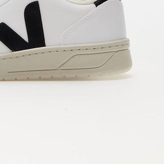 Veja V-10 CWL W White/ Black 9