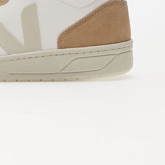 Veja V-15 Chromefree Leather W Extra-White/ Pierre/ Sahara 9