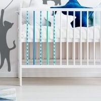 Yokodesign Nástenná samolepka - tieňové obrázky - mačky s balónmi barva kočky: mätová, barva doplňky: lila 9
