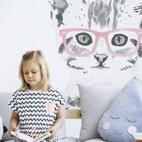 Samolepka na stenu - mačka s okuliarmi veľkosť: L, farba okuliarov: ružová 5